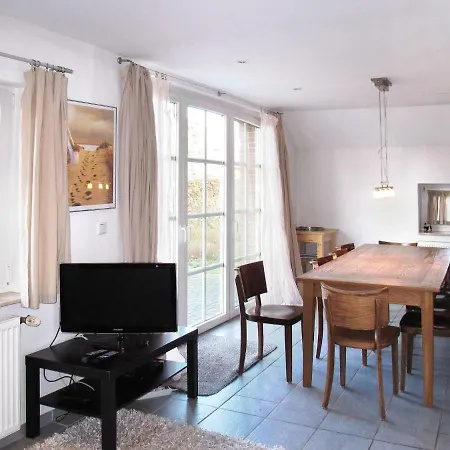 Haus Stapel 100s *